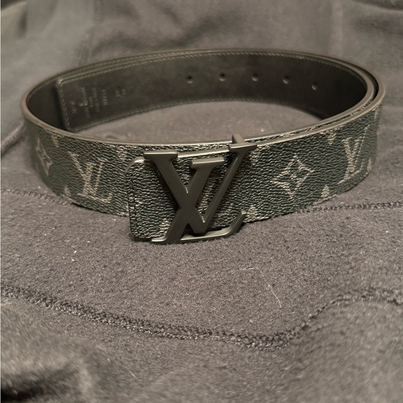 LV Belt size 32 Men - Picture 1 of 4